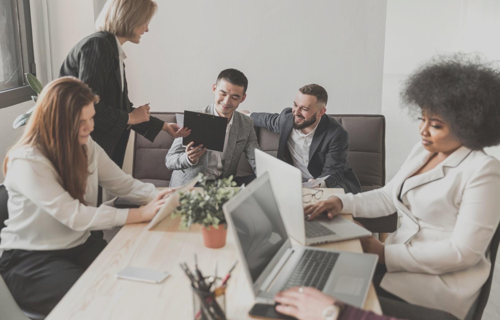 Budgetkontrolle während der Eventplanung mit Tracking-Tabellen